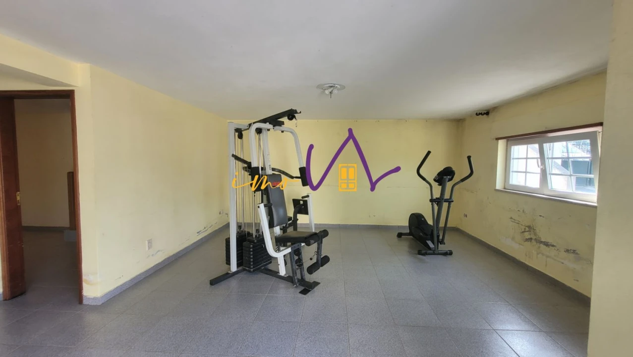 Moradia T4 para Venda em Tavarede Foto 33