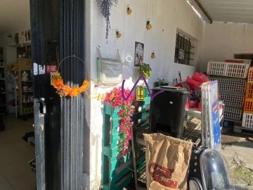 Loja para Trespasse em Souselas e Botão