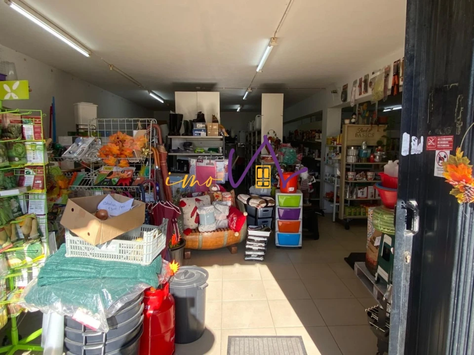 Loja para Trespasse em Souselas e Botão Foto 6