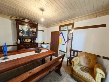 Moradia T3 para Venda em Santiago e São Simão de Litém e Albergaria dos Doze