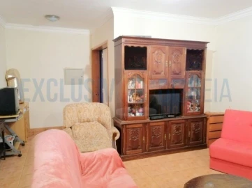 Moradia T3 para Venda em Branca