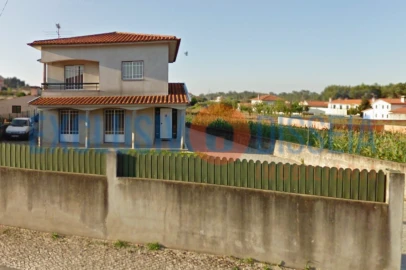 Moradia T3 para Venda em Branca