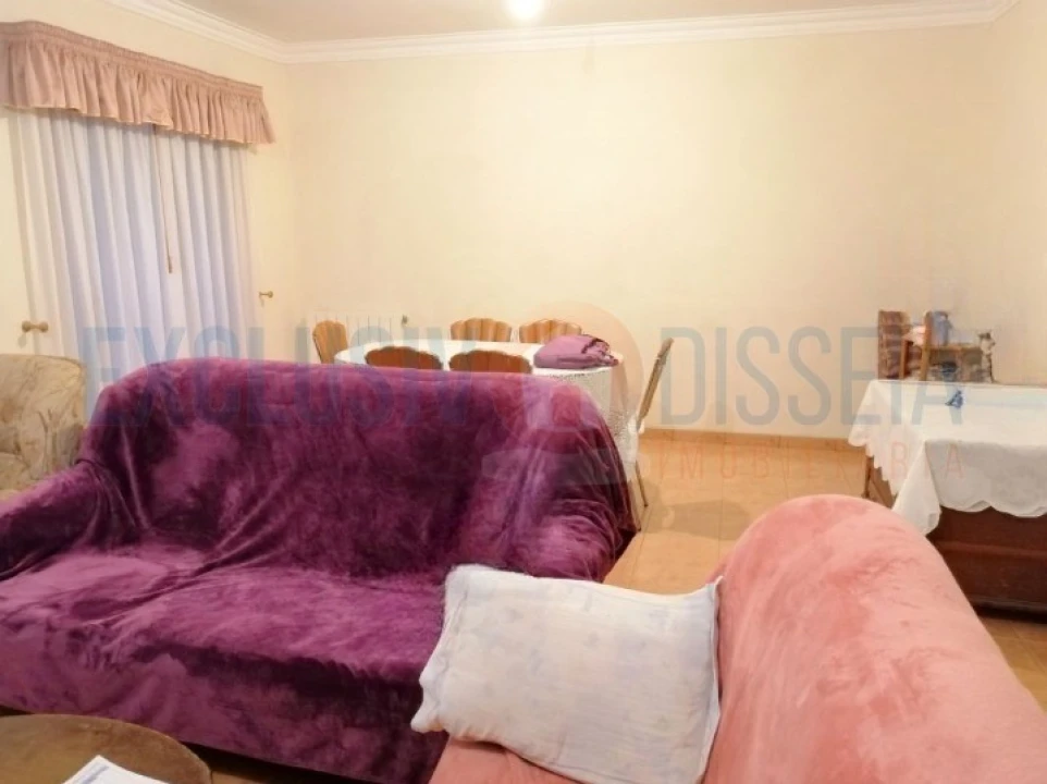 Moradia T3 para Venda em Branca Foto 4