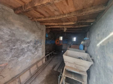 Quinta T3 para Venda em O. Azeméis, Riba-Ul, Ul, Macinhata Seixa, Madail