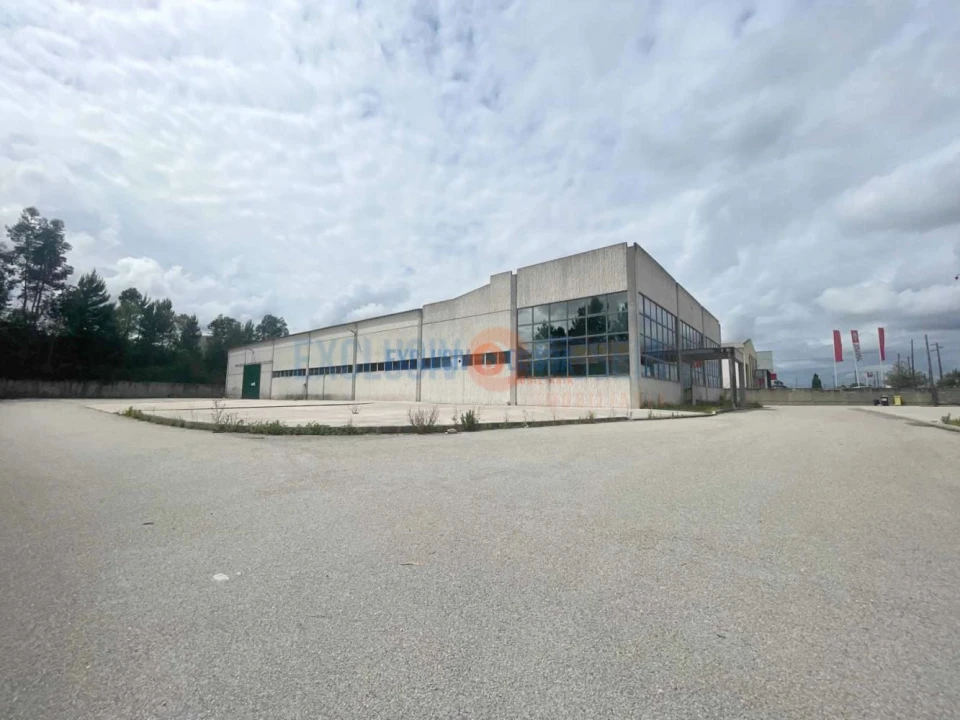 Loja para Venda em Pampilhosa Foto 1