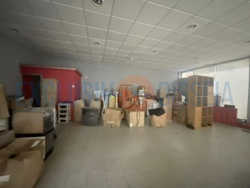 Loja para Venda em Albergaria-A-Velha e Valmaior