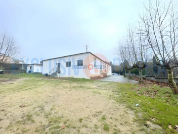 Loja para Venda em Oliveira do Bairro