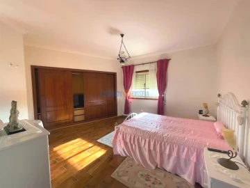 Moradia T4 para Venda em Aguada de Cima