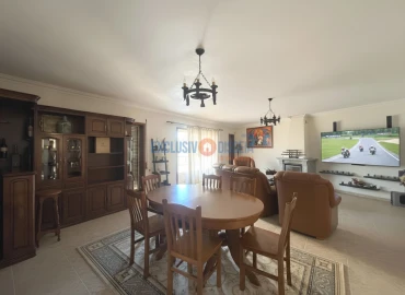 Moradia T4 para Venda em Aguada de Cima