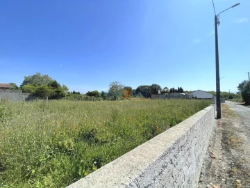 Terreno para Venda em Trofa, Segadães e Lamas do Vouga