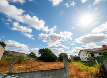 Moradia T3 para Venda em Barrô e Aguada de Baixo