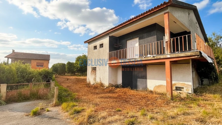 Moradia T3 para Venda em Barrô e Aguada de Baixo