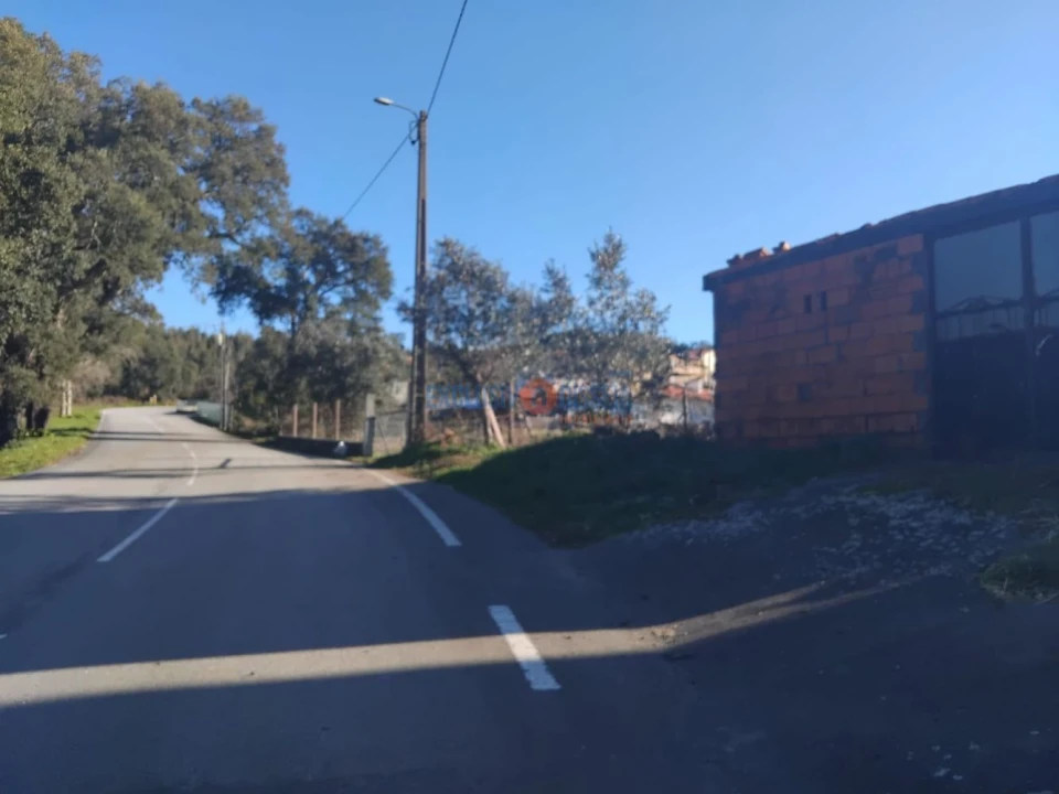 Terreno para Venda em Sever do Vouga Foto 3