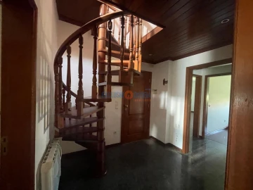 Apartamento T3 para Venda em Aguada de Cima