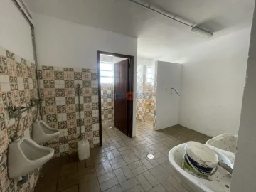 Loja para Arrendamento em Albergaria-A-Velha e Valmaior