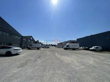 Loja para Arrendamento em Albergaria-A-Velha e Valmaior