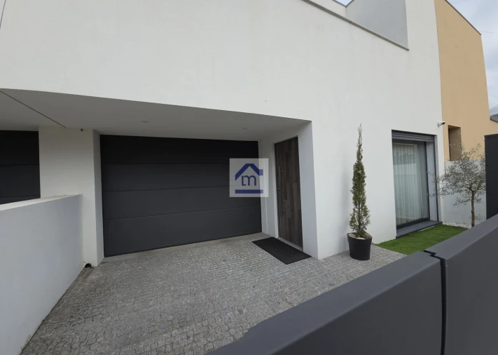 Moradia T3 para Venda em Vila Chã Foto 29