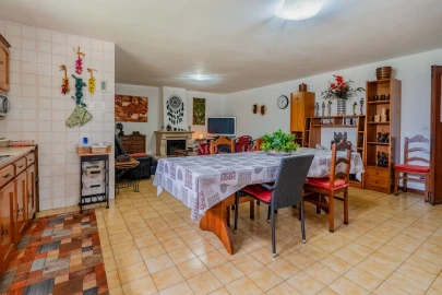 Moradia T5 para Venda em Santa Joana