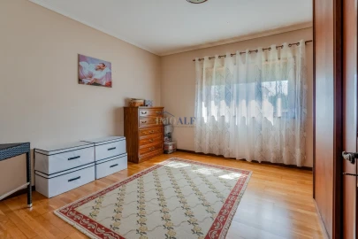 Moradia T5 para Venda em Santa Joana