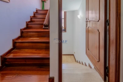 Moradia T5 para Venda em Santa Joana