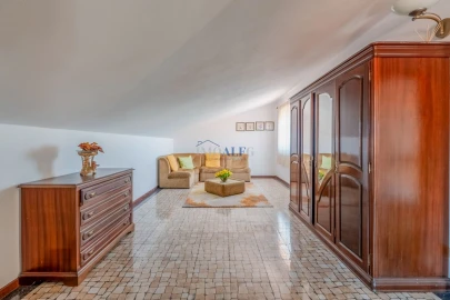 Moradia T5 para Venda em Santa Joana