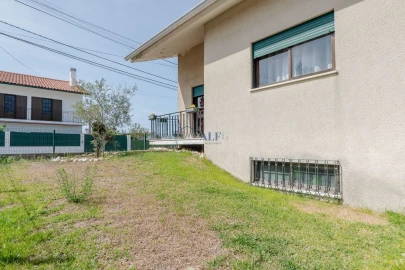 Moradia T5 para Venda em Santa Joana