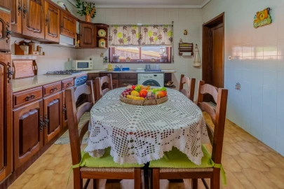 Moradia T5 para Venda em Santa Joana