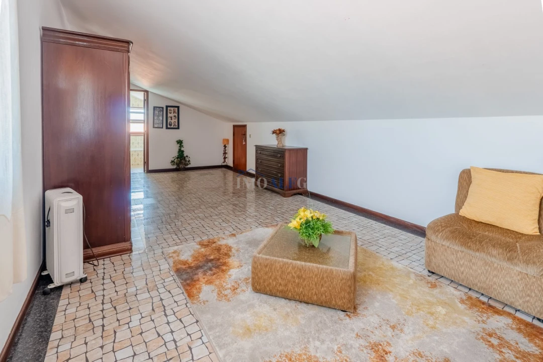 Moradia T5 para Venda em Santa Joana Foto 29