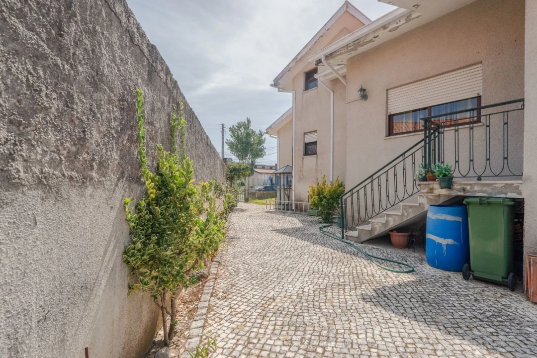 Moradia T5 para Venda em Santa Joana Foto 45