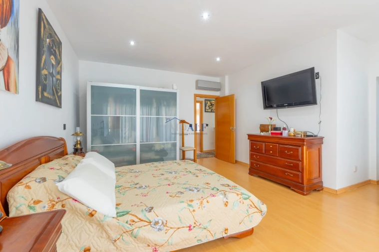 Moradia T3 para Venda em Quinta do Anjo Foto 33