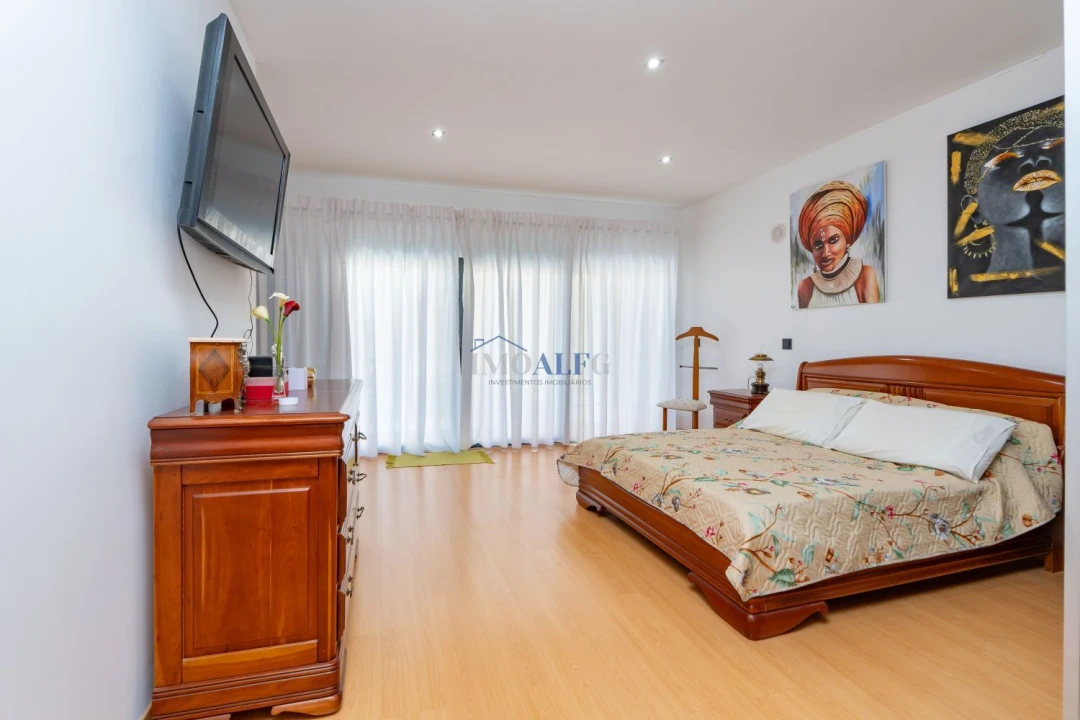 Moradia T3 para Venda em Quinta do Anjo Foto 32