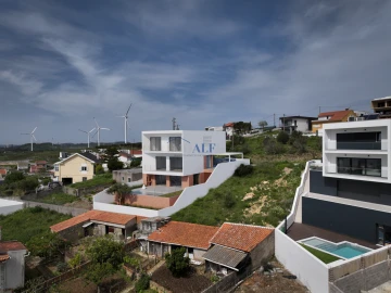 Moradia T5 para Venda em Vialonga