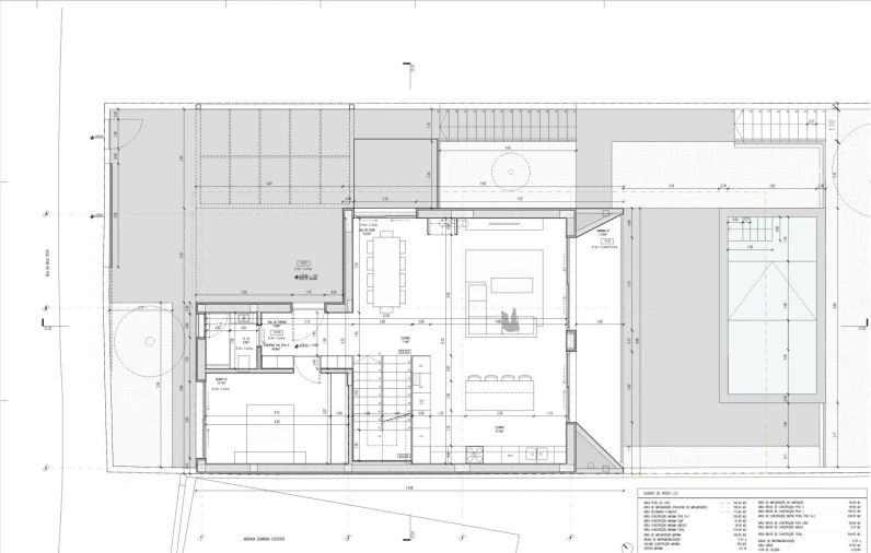 Moradia T5 para Venda em Vialonga Planta 3