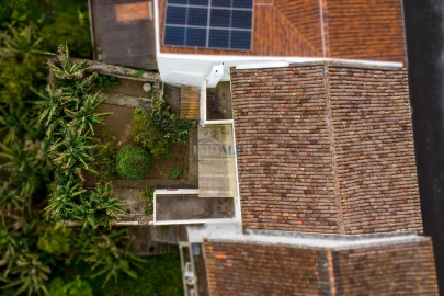 Moradia T4 para Venda em Angra (Santa Luzia)