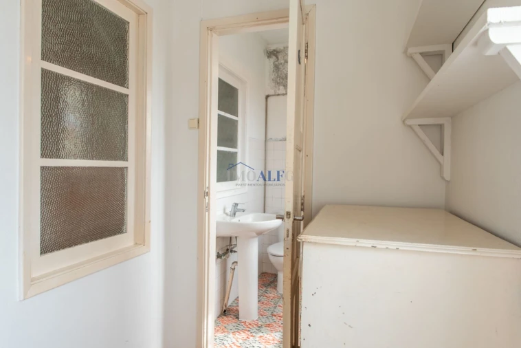 Moradia T4 para Venda em Angra (Santa Luzia) Foto 19