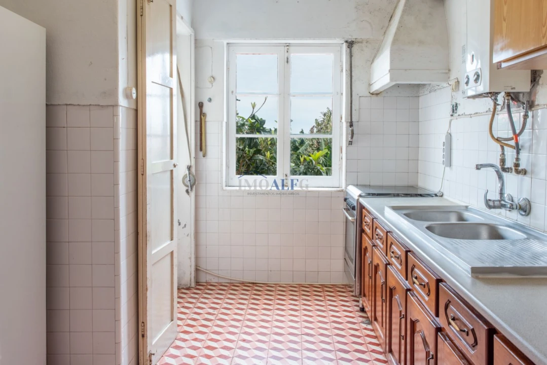 Moradia T4 para Venda em Angra (Santa Luzia) Foto 13