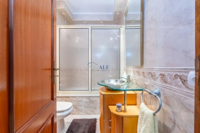 Apartamento T2 para Venda em Baixa da Banheira e Vale da Amoreira