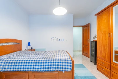Apartamento T2 para Venda em Baixa da Banheira e Vale da Amoreira