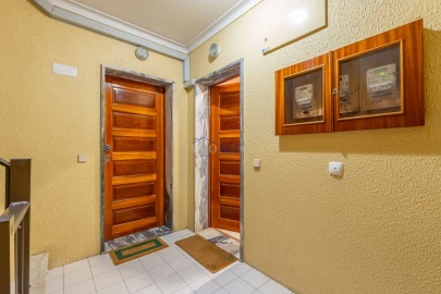 Apartamento T2 para Venda em Baixa da Banheira e Vale da Amoreira