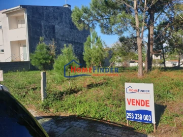 Terreno para Venda em Cabanelas