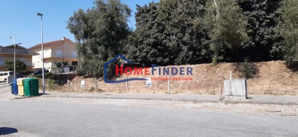 Terreno para Venda em Vila Cova da Lixa e Borba de Godim