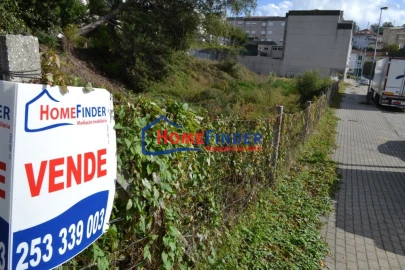 Terreno para Venda em Vila Cova da Lixa e Borba de Godim