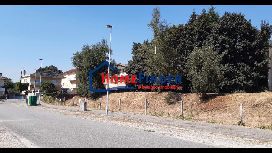 Terreno para Venda em Vila Cova da Lixa e Borba de Godim
