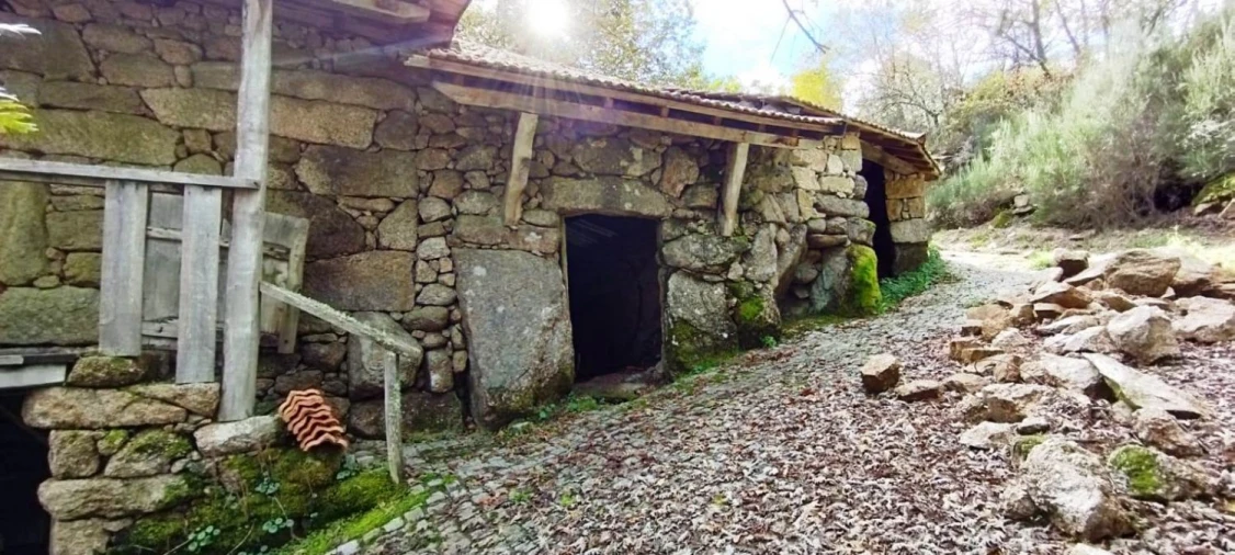 Moradia T3 para Venda em Castro Laboreiro e Lamas de Mouro Planta 1
