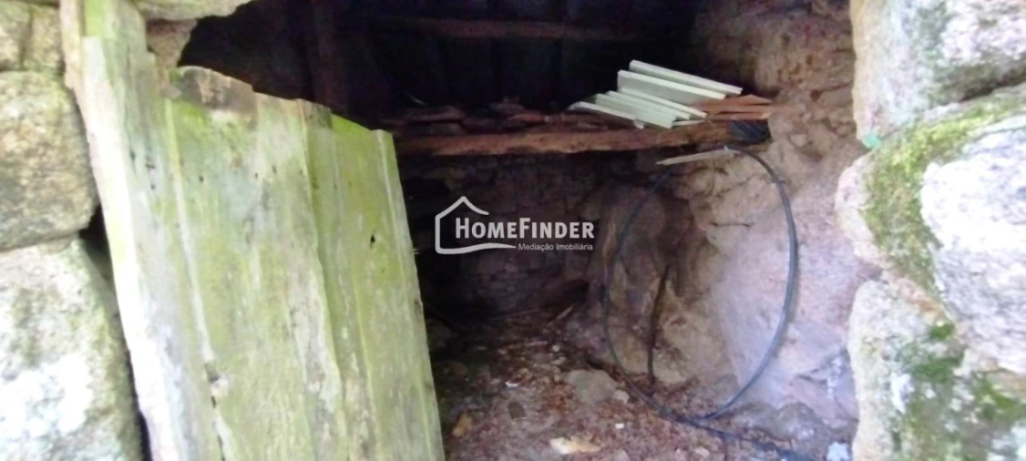 Moradia T3 para Venda em Castro Laboreiro e Lamas de Mouro Foto 27
