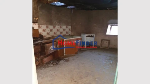 Moradia T1 para Venda em Fiães