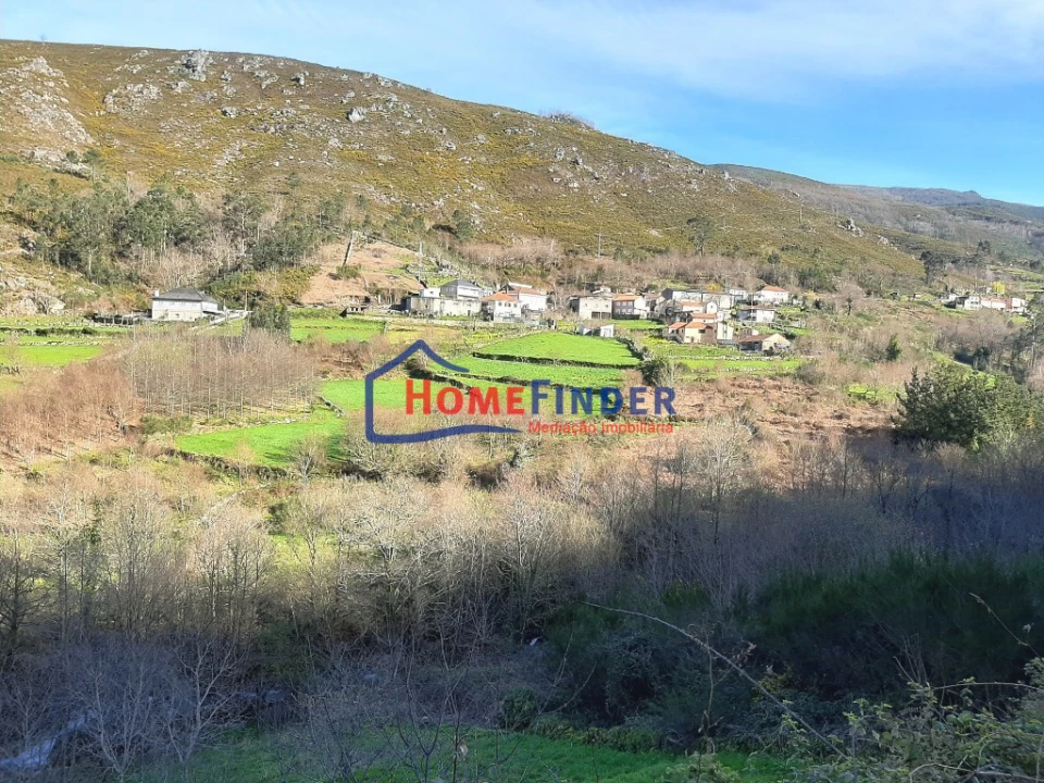 Moradia T1 para Venda em Fiães Foto 46