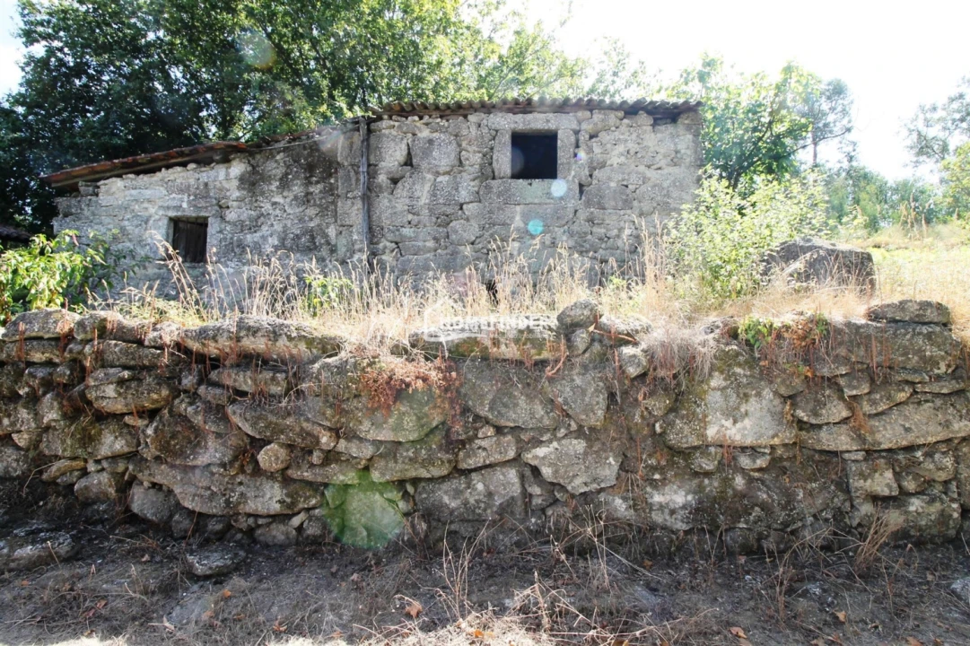 Moradia T1 para Venda em Verim, Friande e Ajude Foto 1