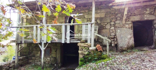 Quinta T3 para Venda em Castro Laboreiro e Lamas de Mouro