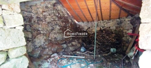 Quinta T3 para Venda em Castro Laboreiro e Lamas de Mouro